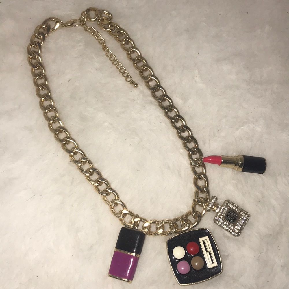 Make up charm necklace